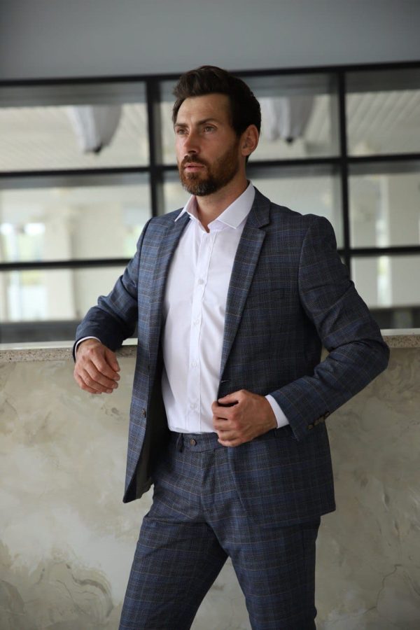 Костюм двійка в клітинку