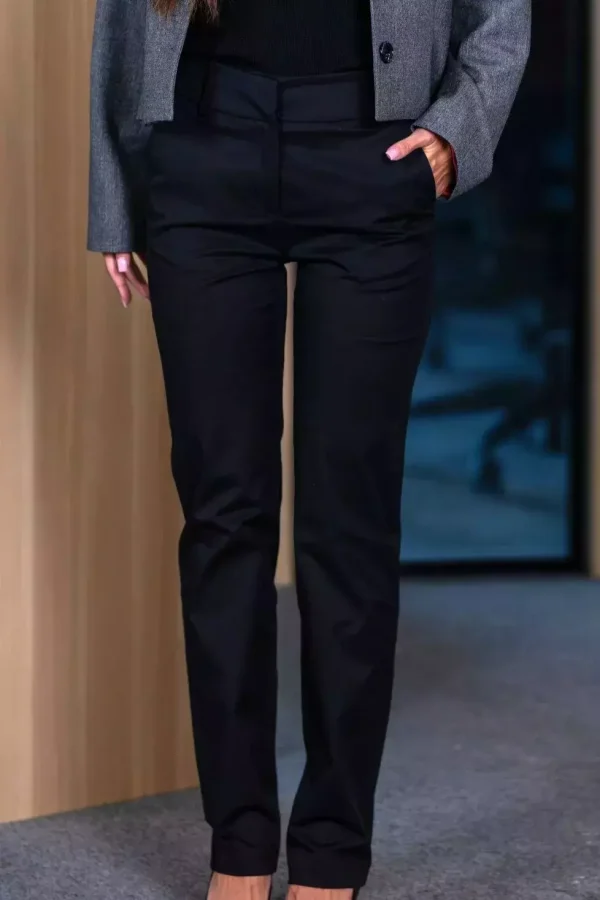 Штани жіночі чорні однотонні