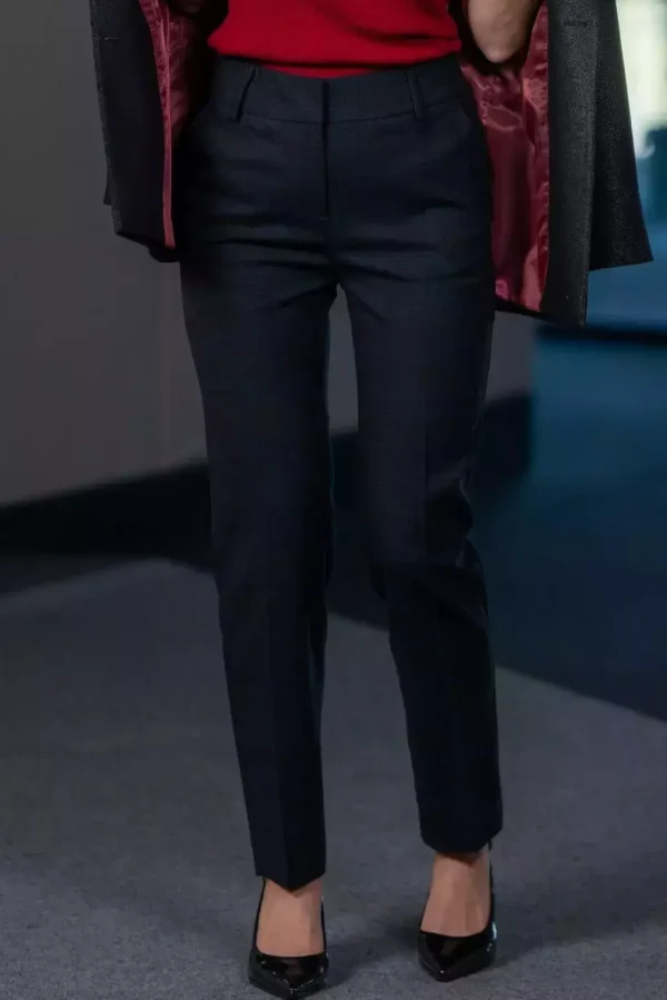 Штани жіночі чорні в клітинку