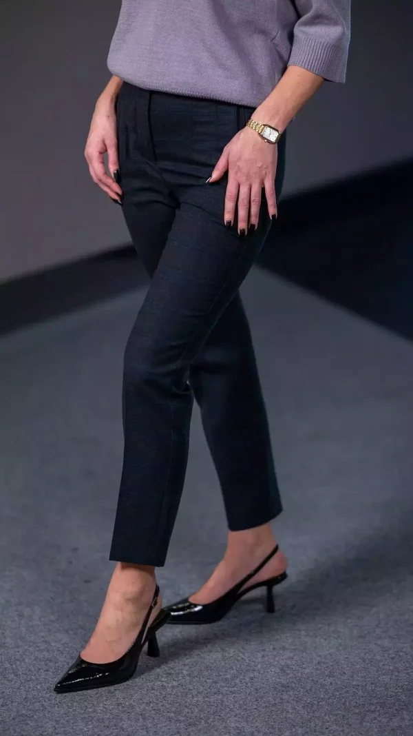 Штани жіночі чорні в клітинку