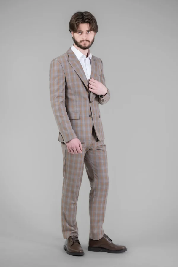 Костюм чоловічий бежевий у клітинку