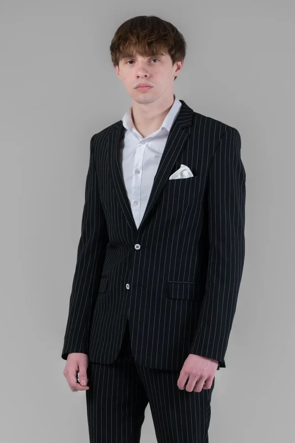 Костюм чоловічий чорний у смужку