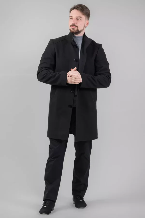 Пальто чоловіче чорне однотонне осінь-зима