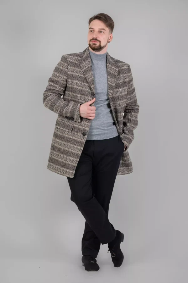Пальто чоловіче коричневе в клітинку з вовни осінь-зима