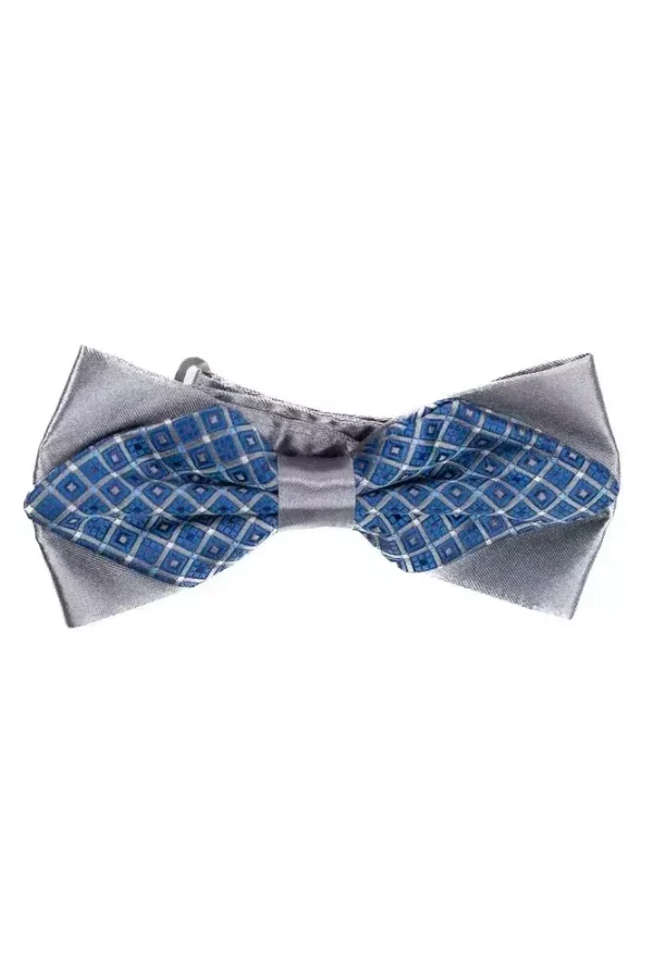 Метелик синій в клітинку