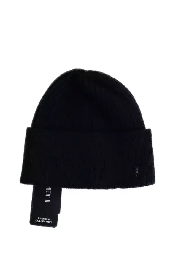 Шапка жіноча чорна однотонна